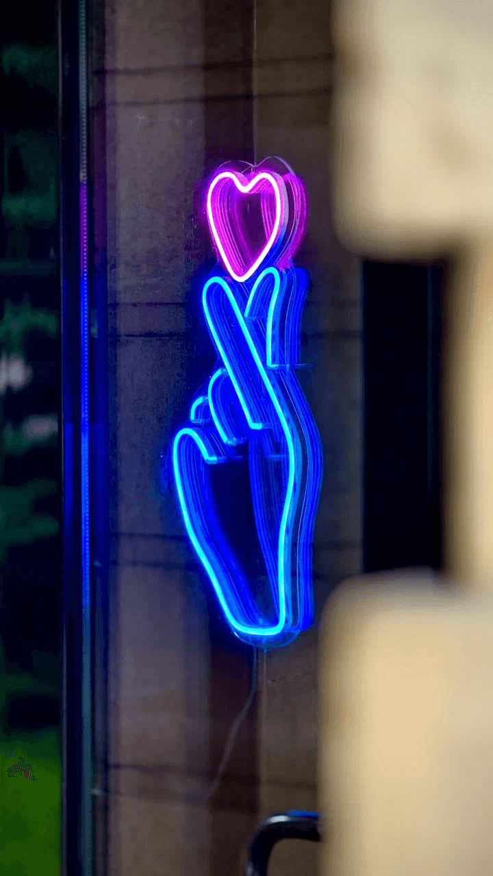 Neon heart